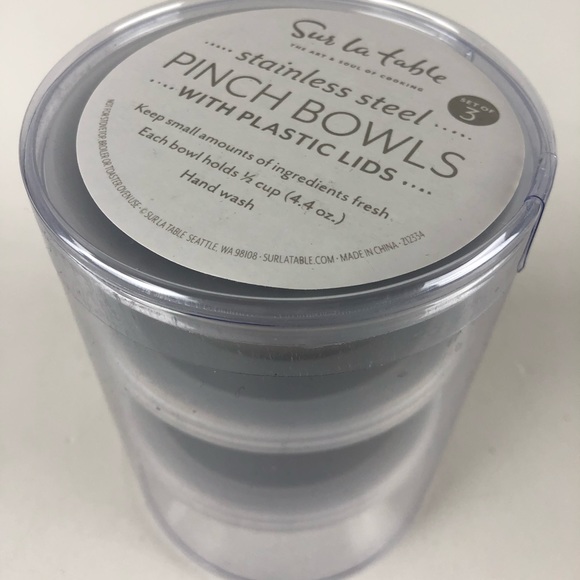 Sur La Table Set of 3 Stainless Steel Pinch Bowls w Lids Cooking Chef NIB - Picture 4 of 6